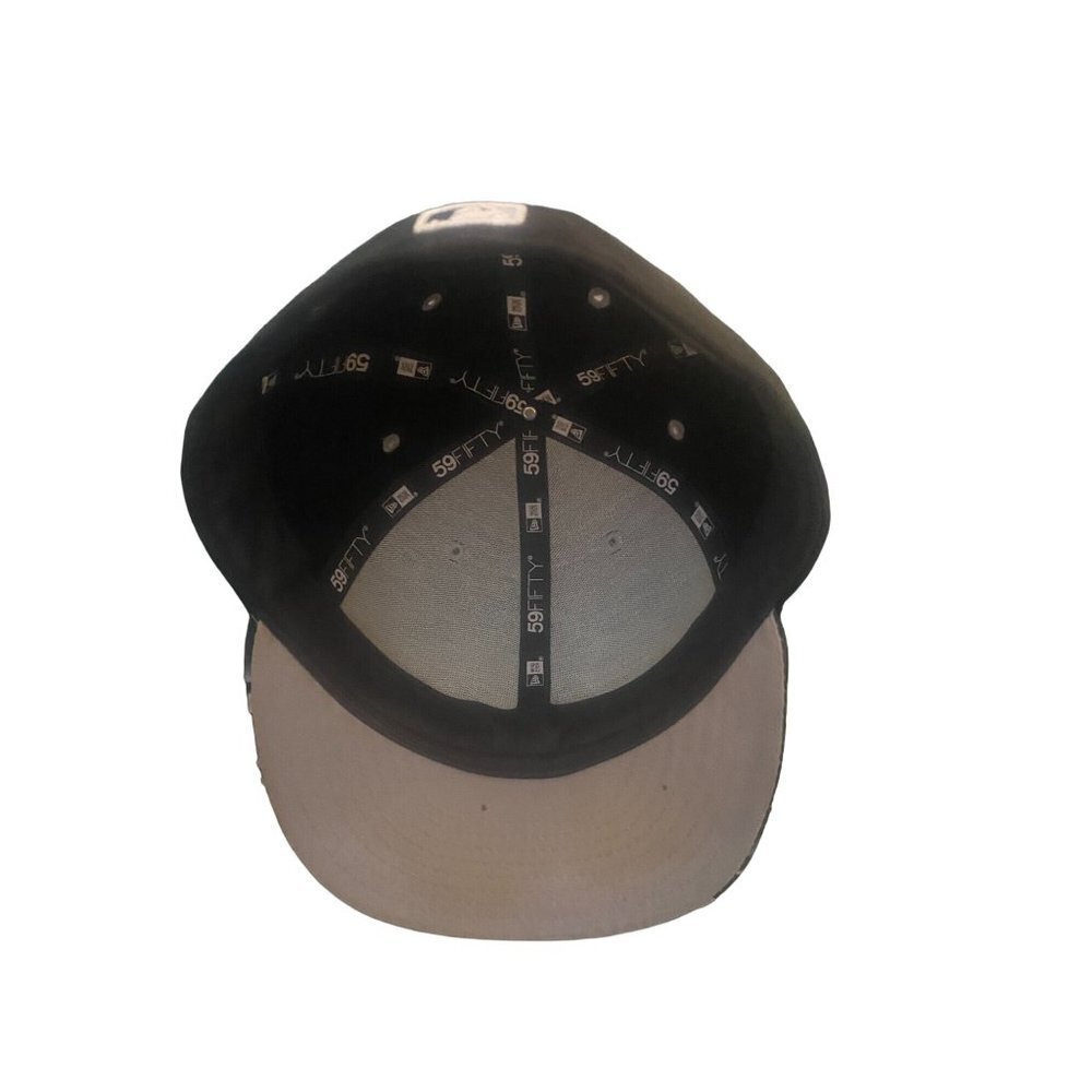 Chicago White Sox  New Era 59 Fifty Embroidered Logo Geometric Fitted Ball Cap - Picture 2 of 3